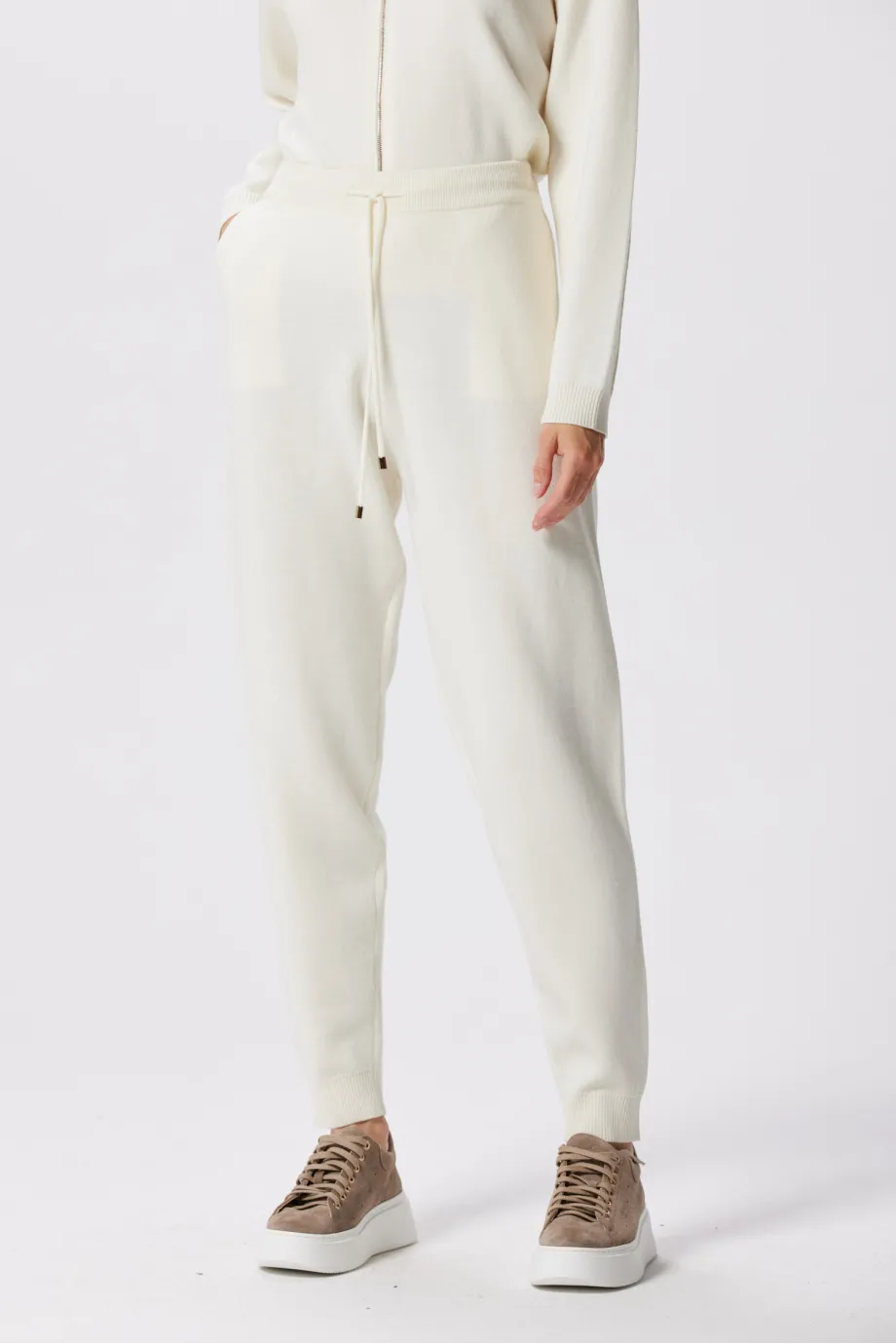 Pantaloni crem din lână merinos Pantaloni crem din lână merinos
