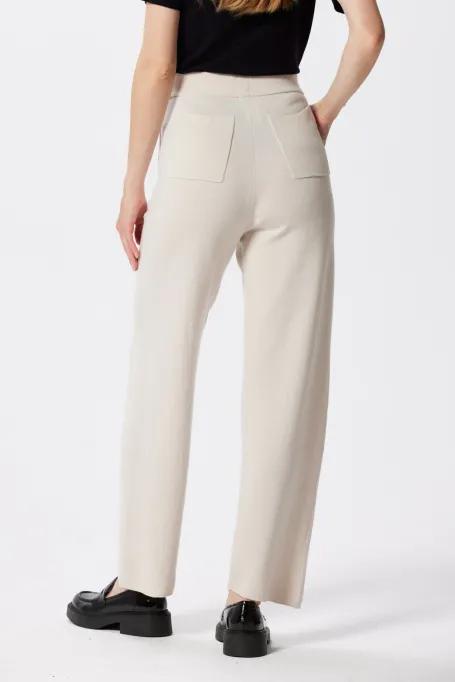 Pantaloni largi bej din lână merinos