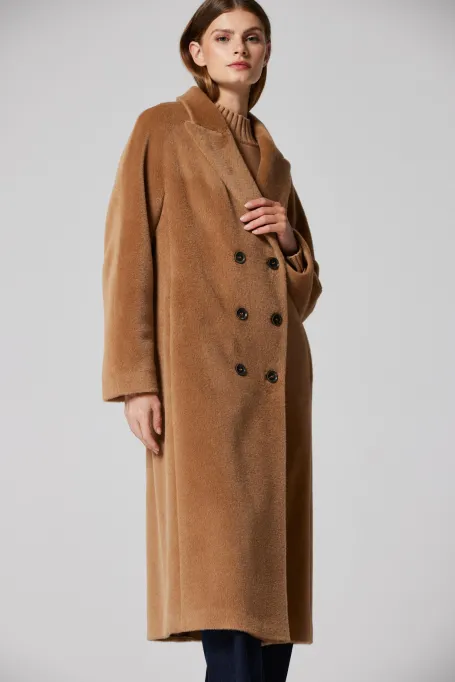 Palton camel cu două rânduri de nasturi cu alpaca suri