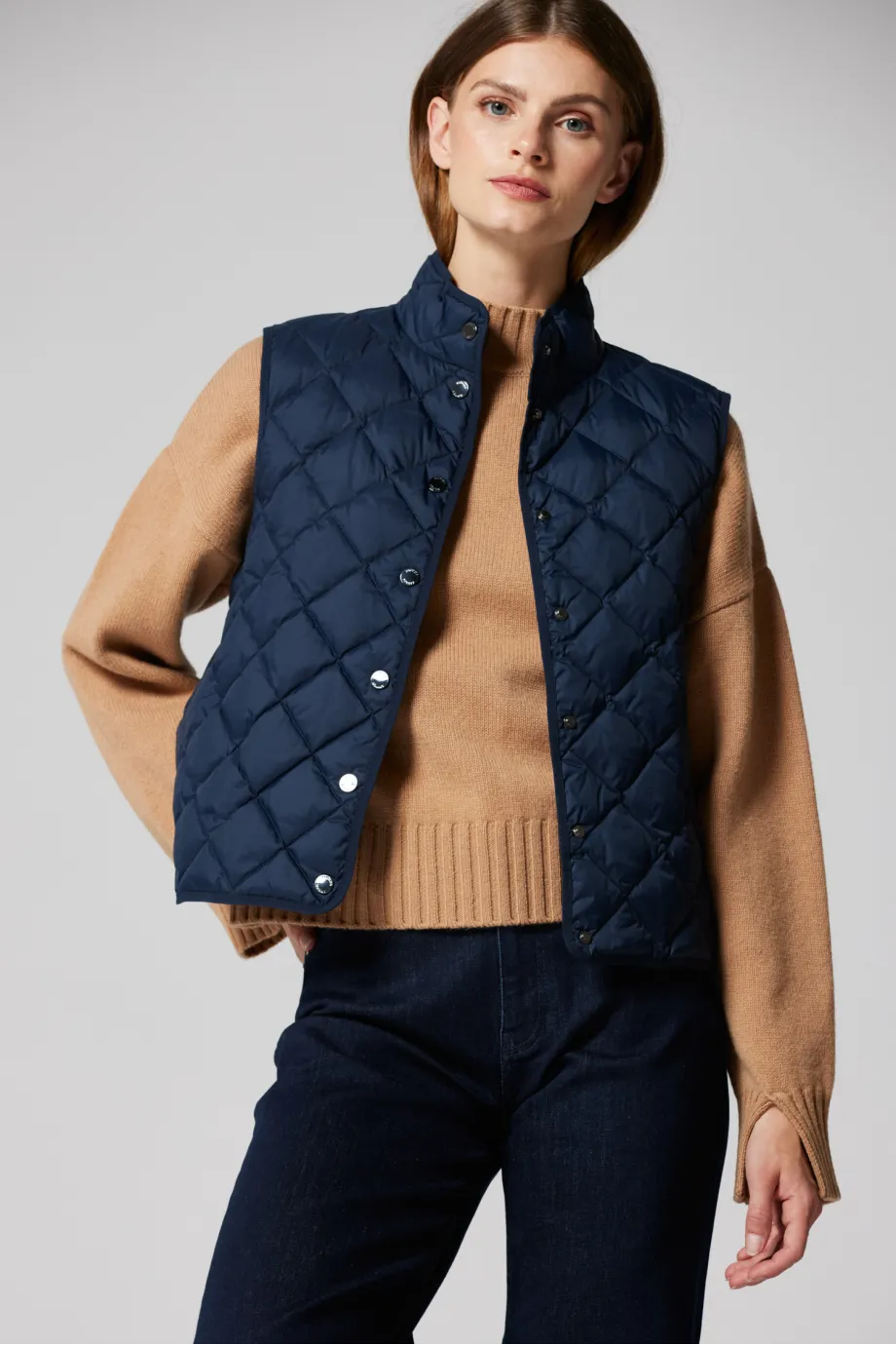 Vestă matlasată bleumarin Vestă matlasată bleumarin