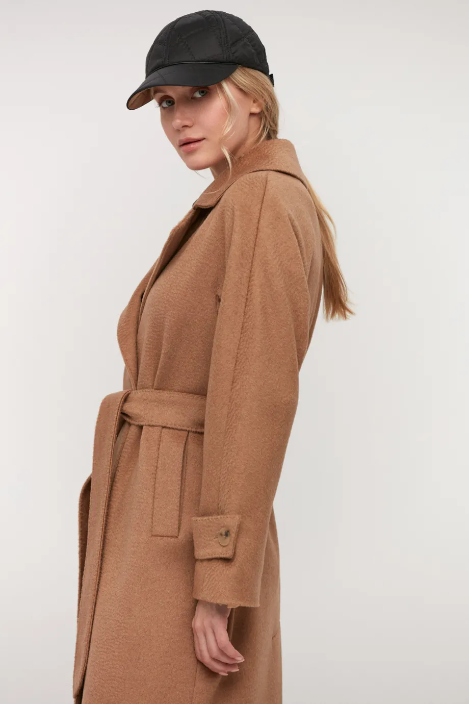 Palton camel din lână de cămilă cu curea Palton camel din lână de cămilă cu curea