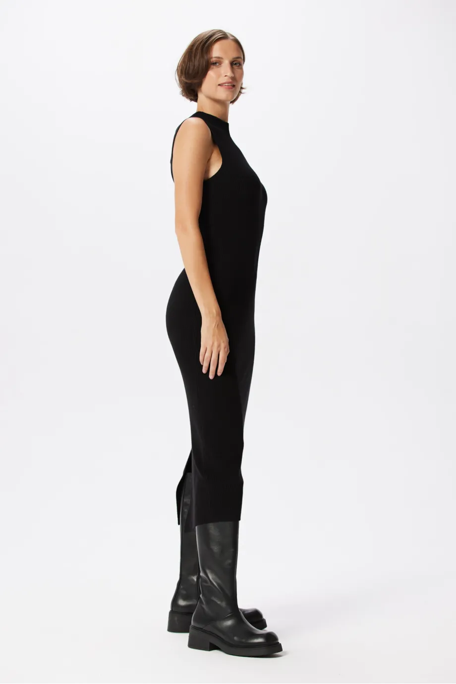 Rochie neagră mulată Rochie neagră mulată