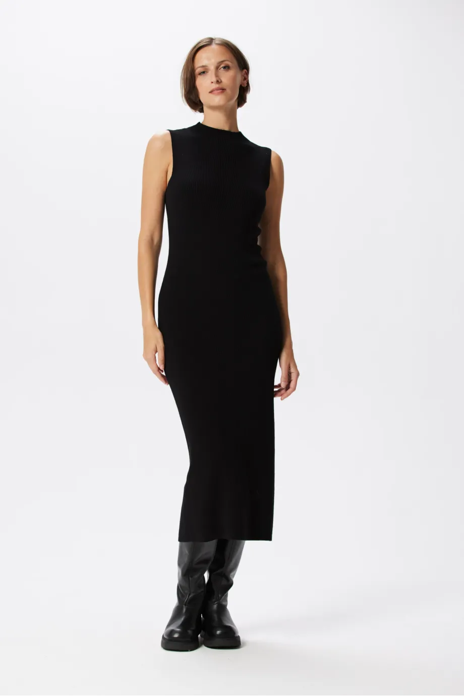 Rochie neagră mulată Rochie neagră mulată