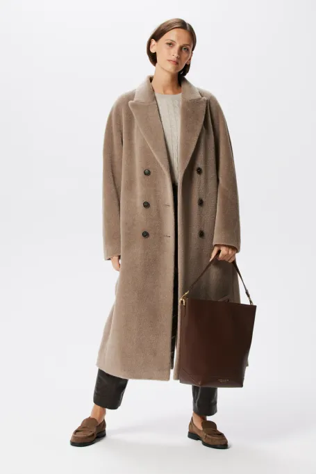Palton bej cu două rânduri de nasturi cu alpaca suri