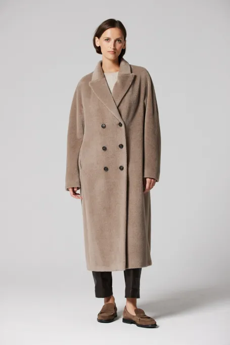 Palton bej cu două rânduri de nasturi cu alpaca suri