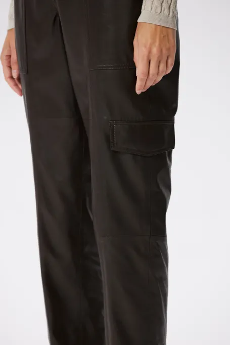 Pantaloni jogger maro din piele Pantaloni jogger maro din piele