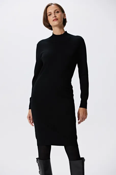 Rochie neagră semi-guler din lână merinos