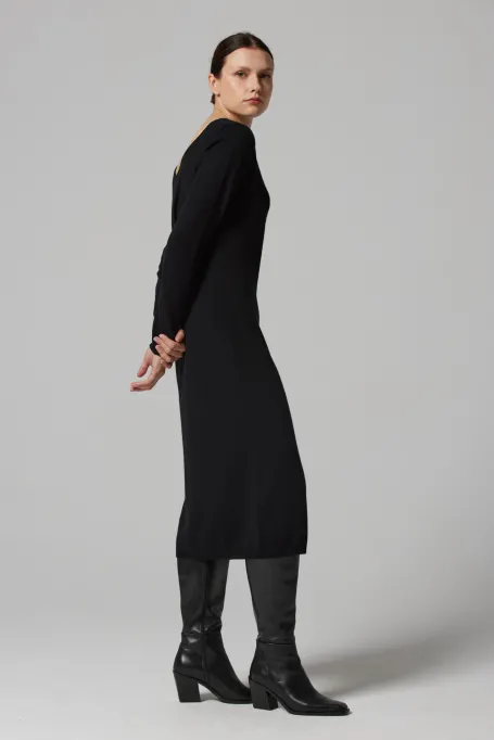 Rochie midi neagră din cașmir Rochie midi neagră din cașmir