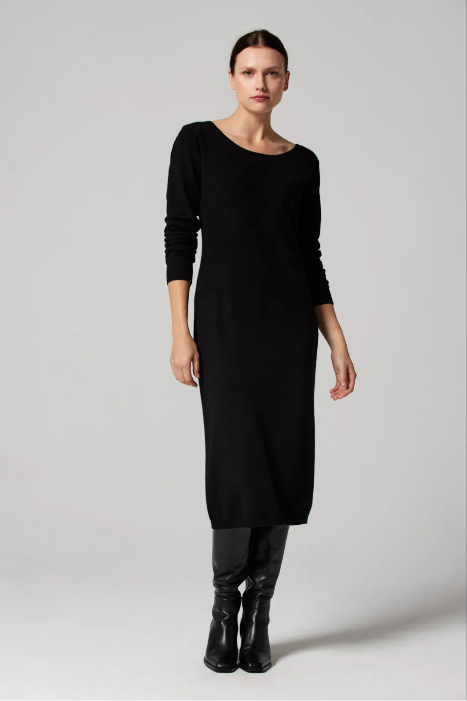 Rochie midi neagră din cașmir Rochie midi neagră din cașmir
