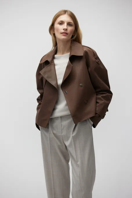 Jachetă maro cu epoleți