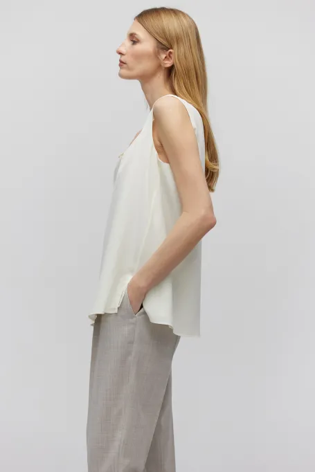 Bluza albă din mătase