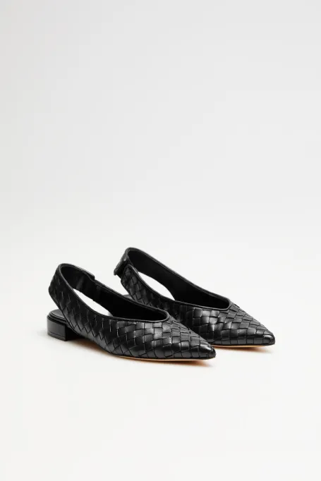 Pantofi slingback negri din piele împletită Pantofi slingback negri din piele împletită