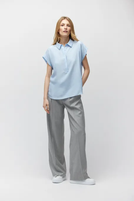 Bluza albastru deschis din mătase