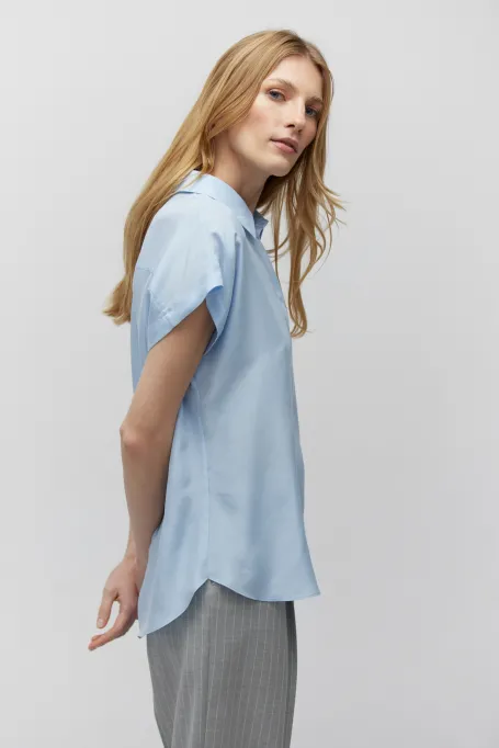 Bluza albastru deschis din mătase