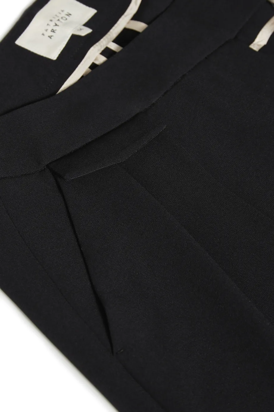 Pantaloni largi negri cu manșete Pantaloni largi negri cu manșete