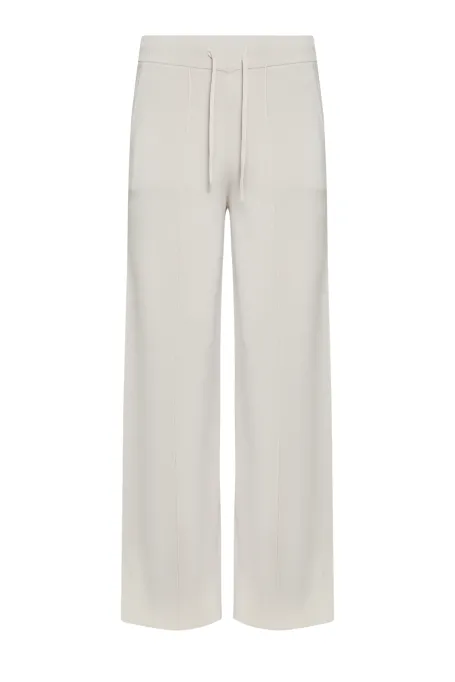 Pantaloni cu picior larg