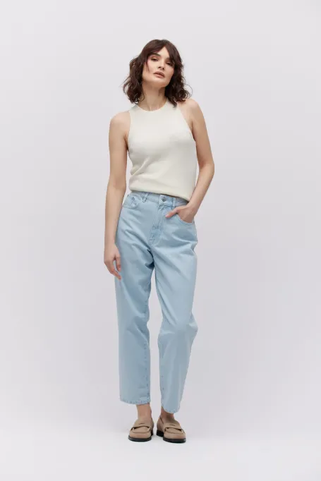 Bluză crem tip halter cu mătase