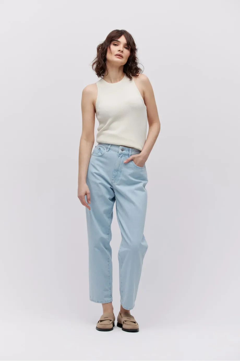 Bluză crem tip halter cu mătase Bluză crem tip halter cu mătase