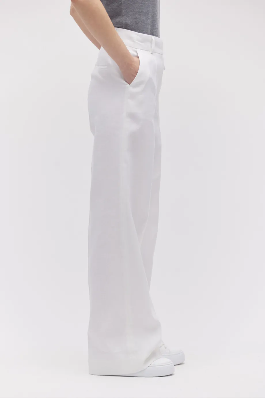 Pantaloni albi din in Pantaloni albi din in