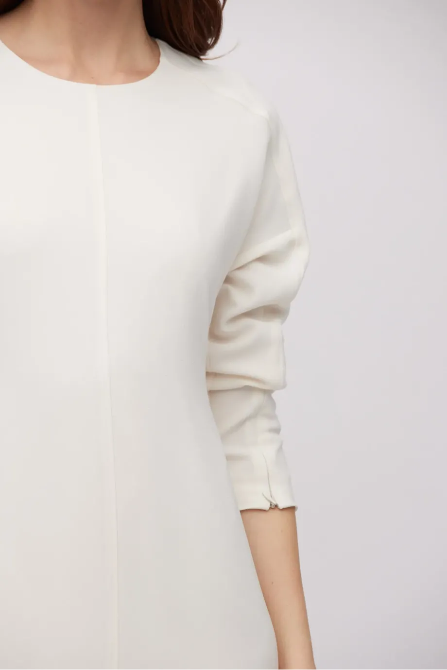 Rochie midi albă cu slit Rochie midi albă cu slit
