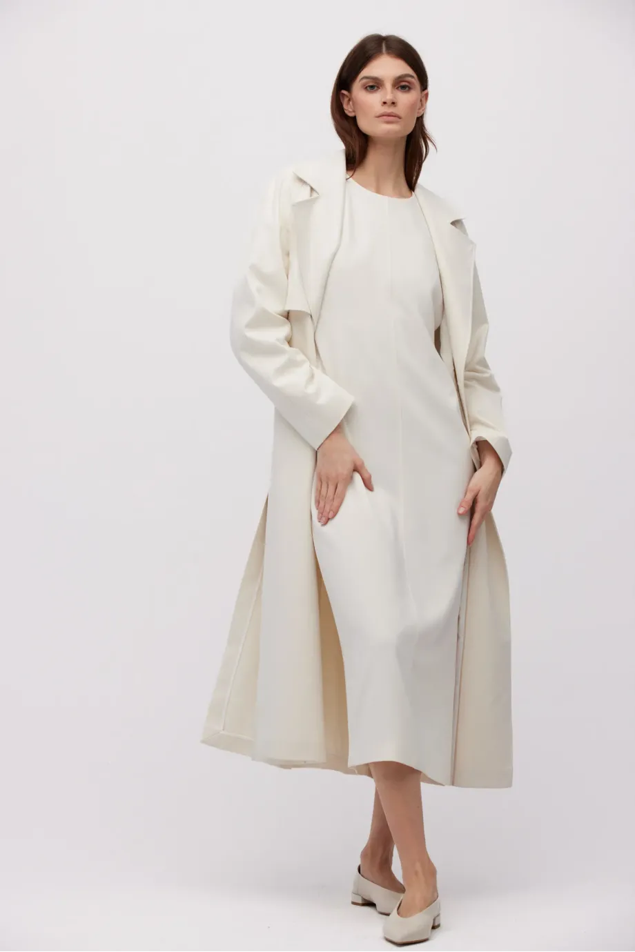 Rochie midi albă cu slit Rochie midi albă cu slit