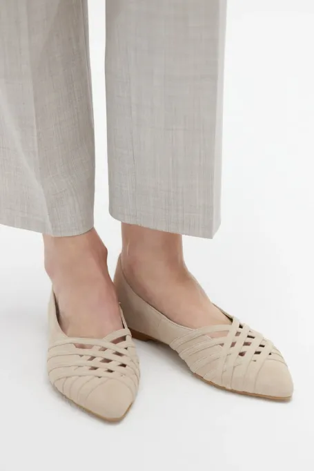 Balerini bej din piele de căprioară