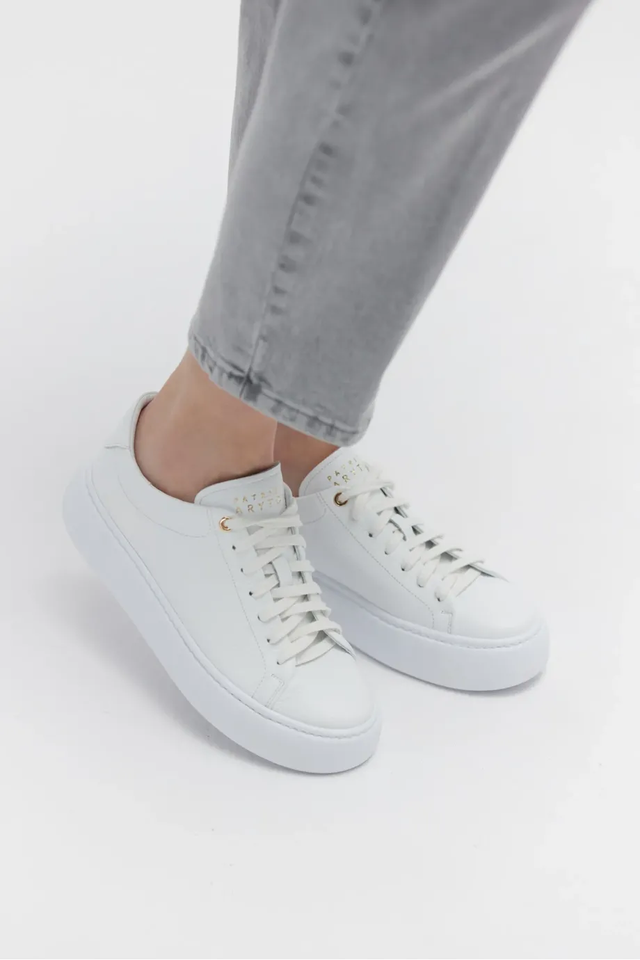 Pantofi sport albi Pantofi sport albi
