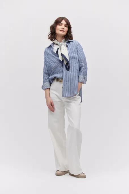 Blugi albi cu picior larg