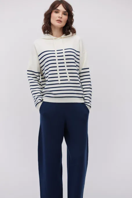 Pantaloni bleumarin din lână merinos