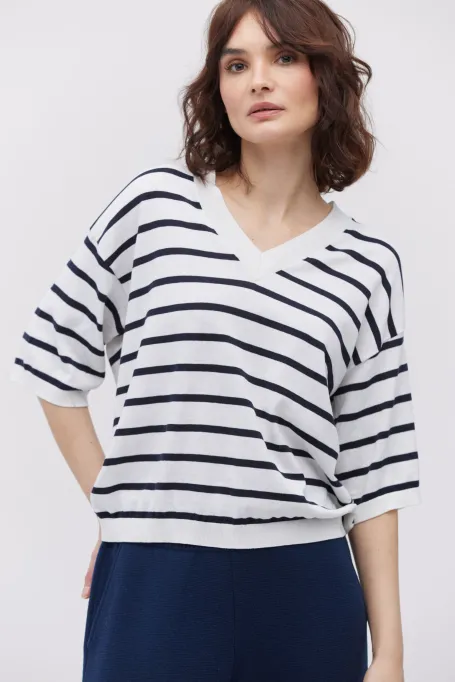 Tricou cu dungi și mătase