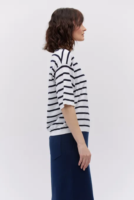 Tricou cu dungi și mătase Tricou cu dungi și mătase