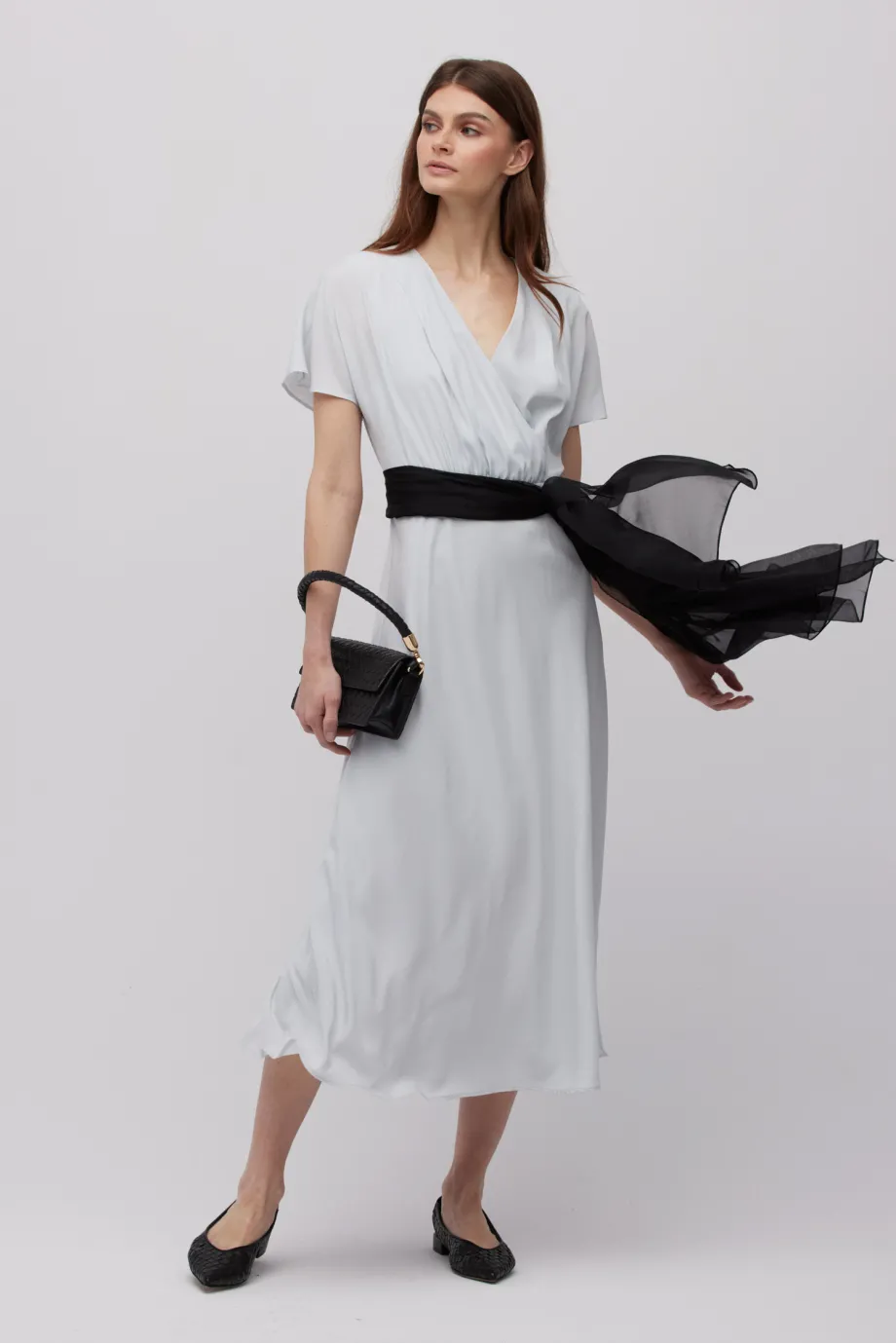 Rochie midi din mătase gri Rochie midi din mătase gri