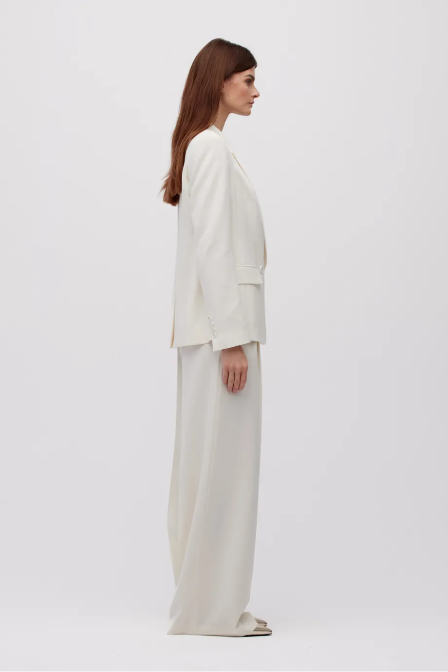 Pantaloni largi eleganti albi Pantaloni largi eleganti albi