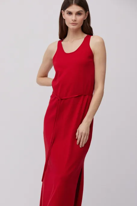 Rochie de mătase roșie Rochie de mătase roșie