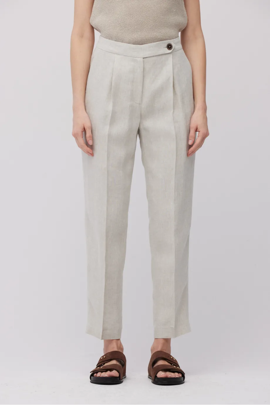 Pantaloni de costum bej din in Pantaloni de costum bej din in