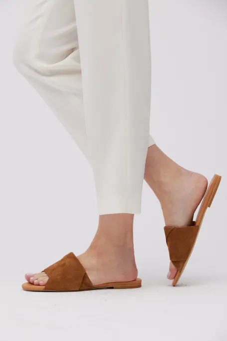 Flip-flops din piele intoarsa