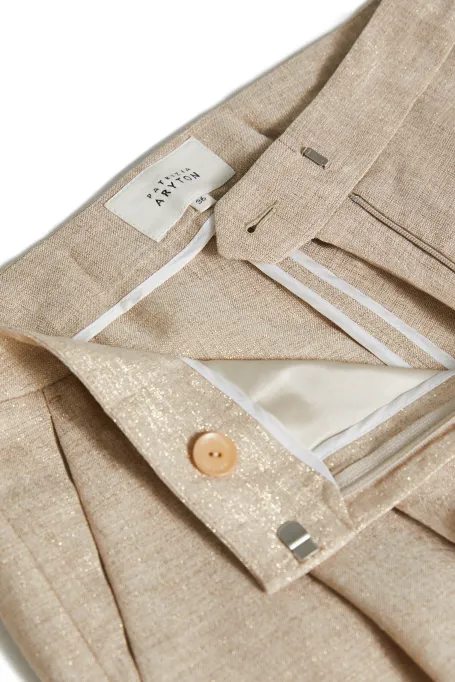 Pantaloni bej din in