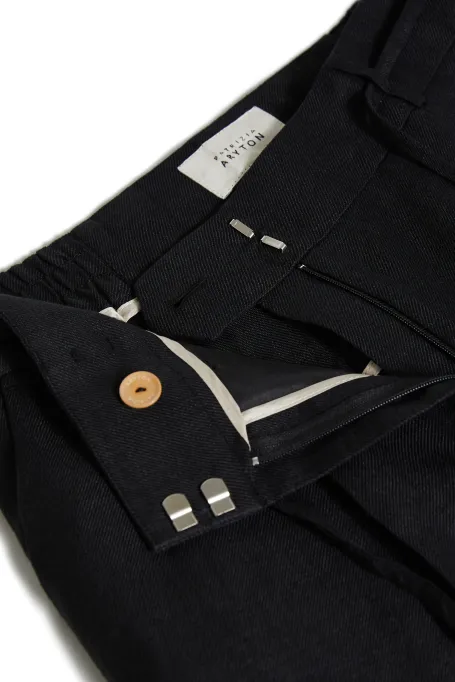 Pantaloni negri din in Pantaloni negri din in