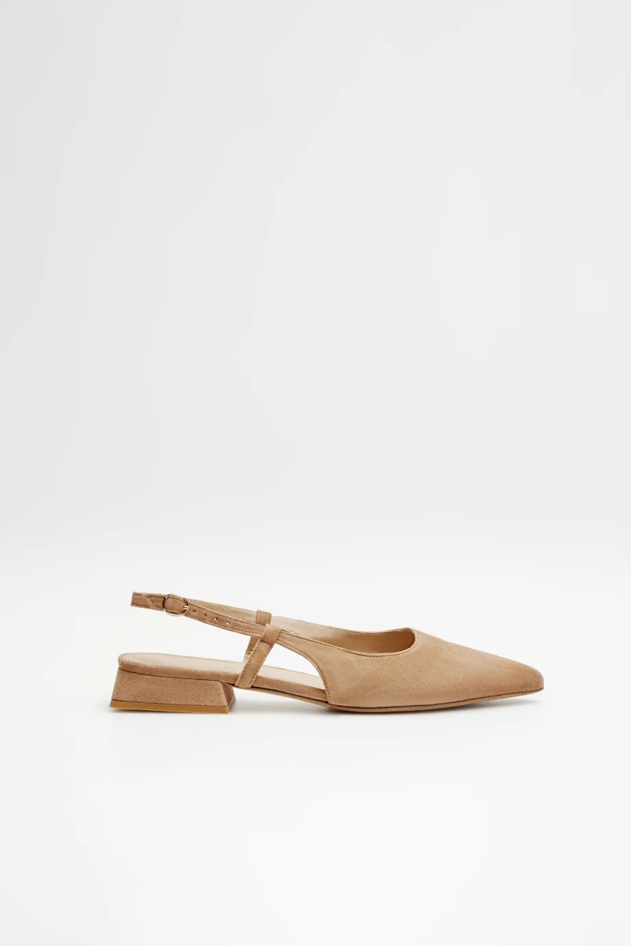 Pantofi bej cu toc deschis Pantofi bej cu toc deschis