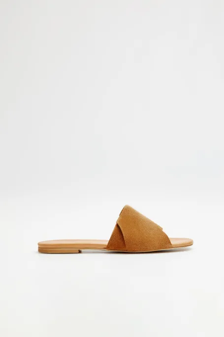 Flip-flops din piele intoarsa