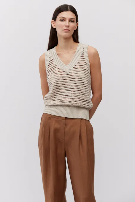 Top bej cu model ajurat - Patrizia Aryton