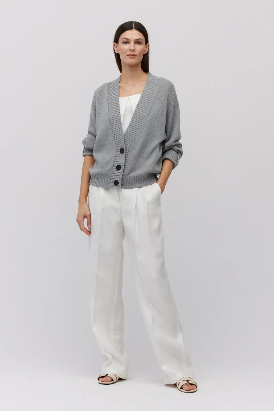 Cardigan gri din in Cardigan gri din in