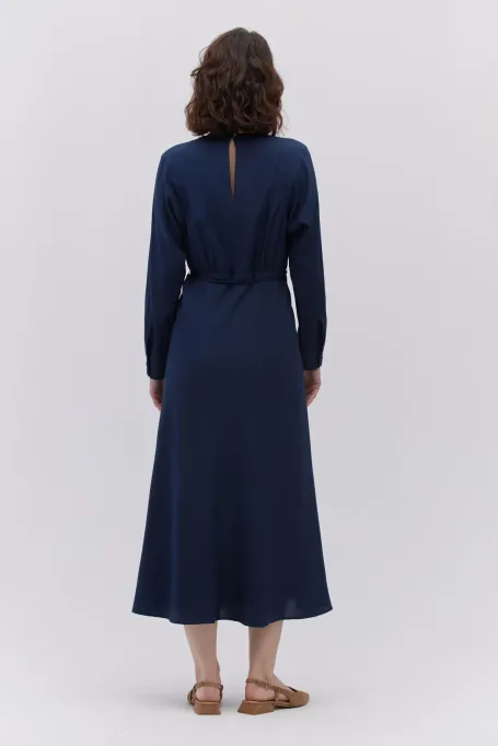 Rochie bleumarin din mătase Rochie bleumarin din mătase