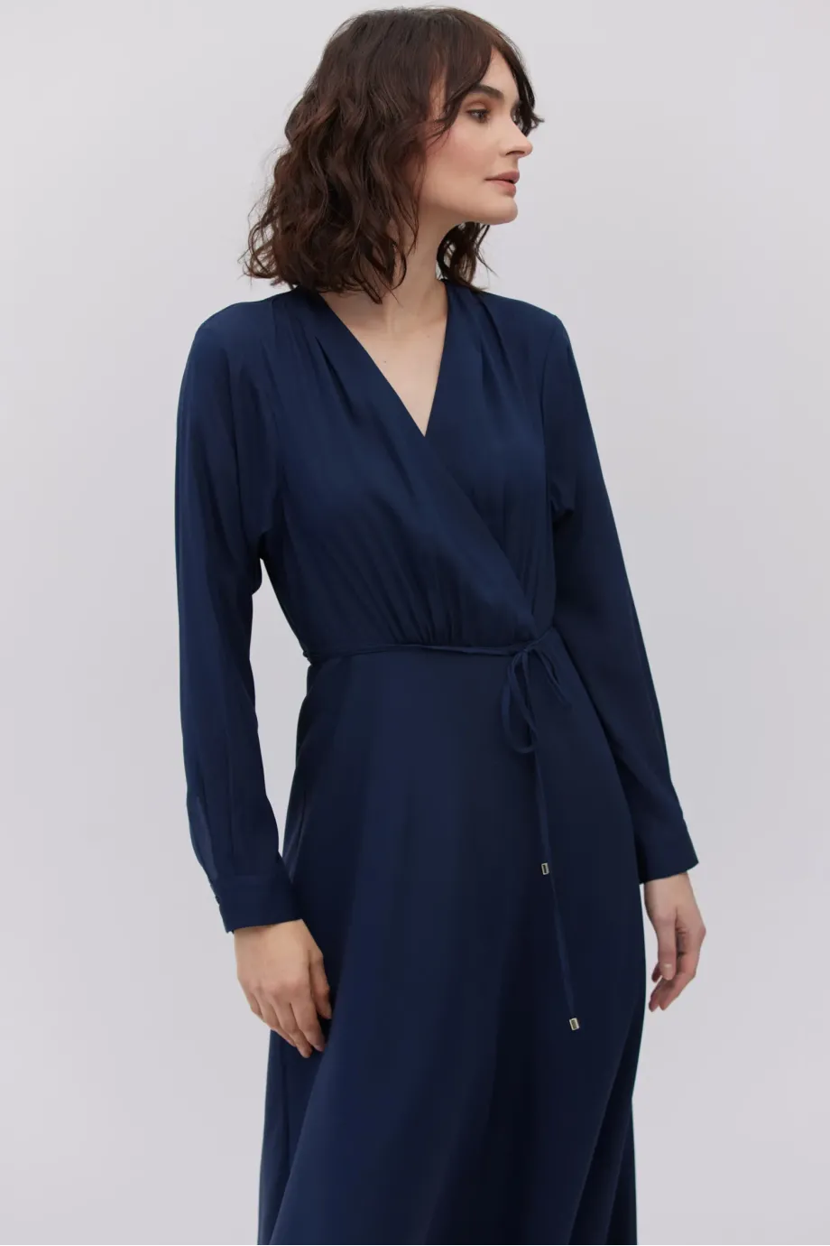 Rochie bleumarin din mătase Rochie bleumarin din mătase