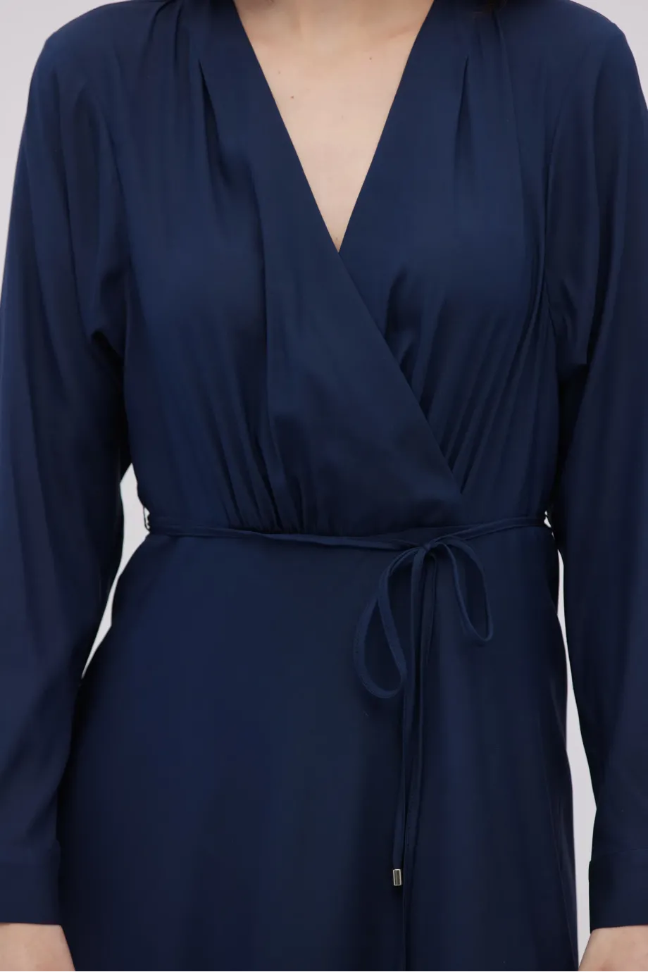 Rochie bleumarin din mătase Rochie bleumarin din mătase