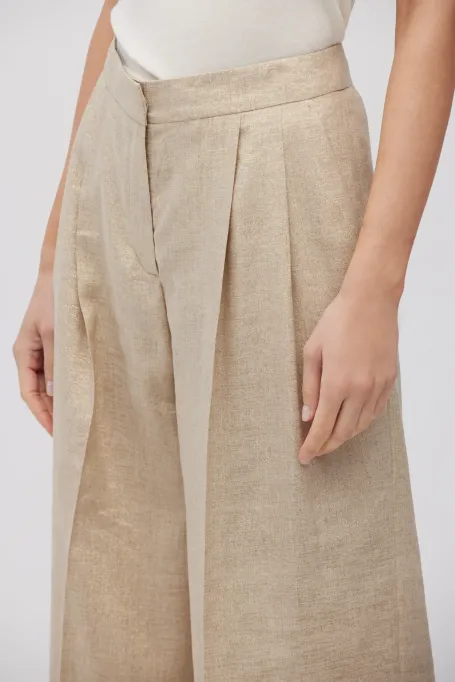 Pantaloni bej din in Pantaloni bej din in