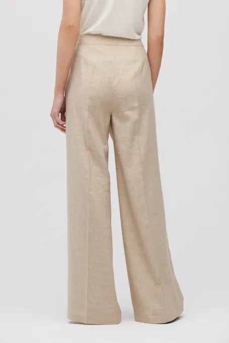 Pantaloni bej din in Pantaloni bej din in