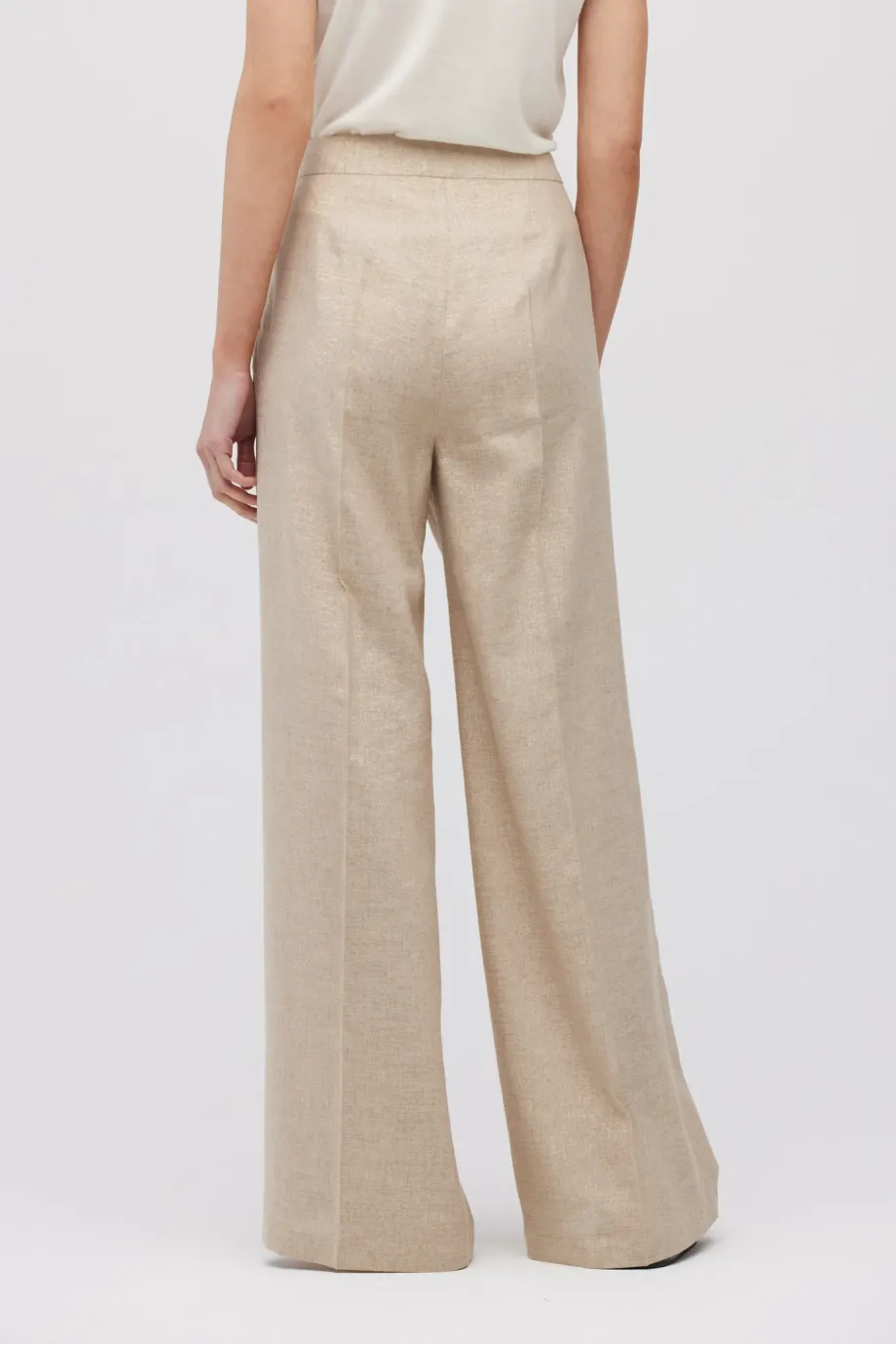 Pantaloni bej din in Pantaloni bej din in