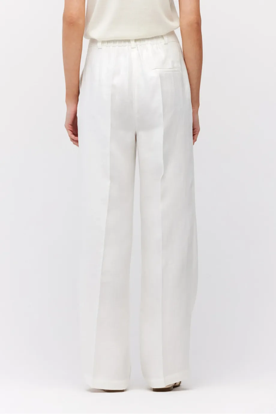 Pantaloni largi din in alb Pantaloni largi din in alb
