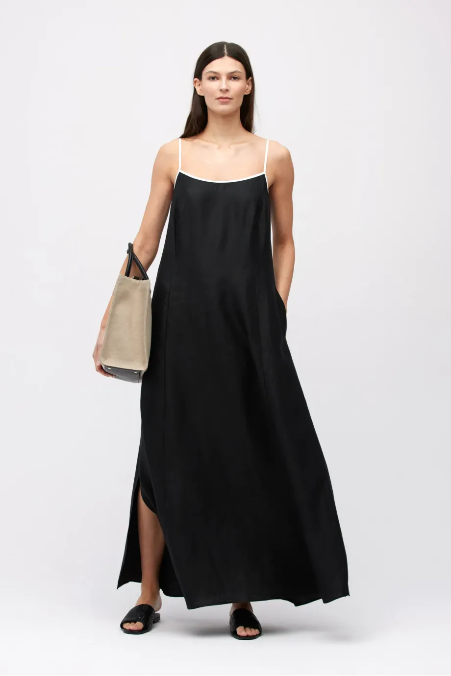 Rochie neagra din in Rochie neagra din in